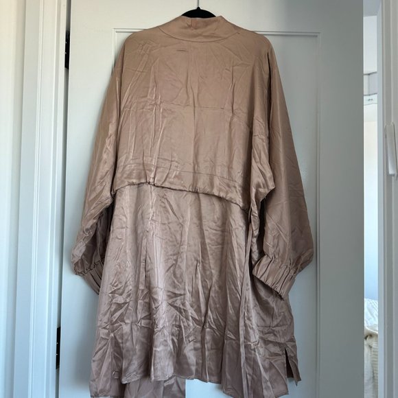 Lunya Washable Silk Robe XL2/XL3 Otium Tan Self Tie Belt Pockets Hypoallergenic - Picture 8 of 9